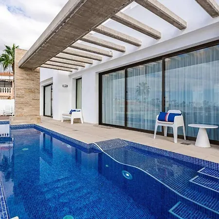 Riviera De 4 Con Piscina.
